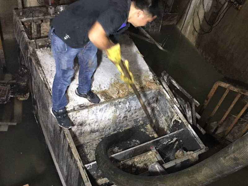 澄海区通厕所,下水道粪池,改换管道厕盆,搬厂,搬家